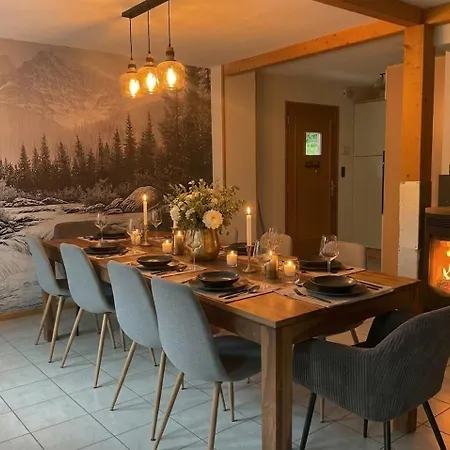 Exceptional Chalet, Sauna, & Center Within Walking Distance *