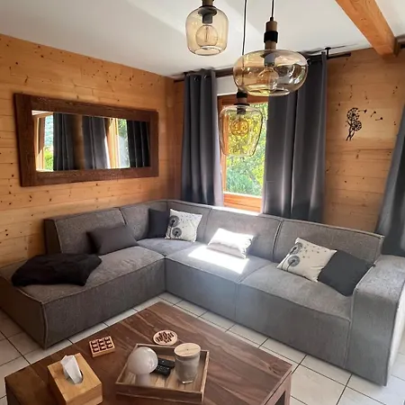 Σαλέ Exceptional Chalet, Sauna, & Center Within Walking Distance *